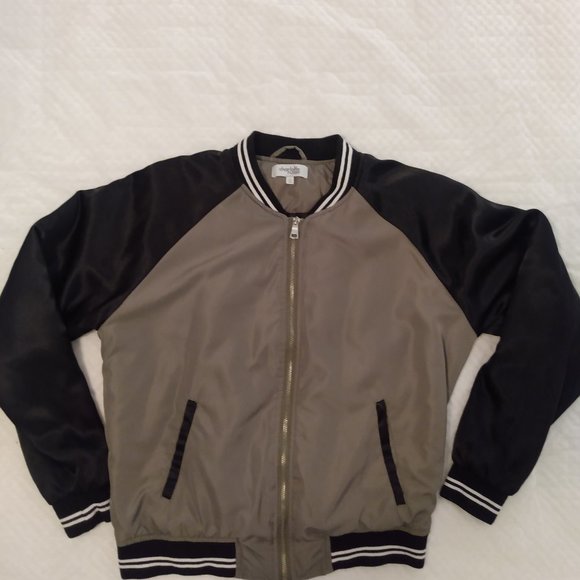 Puffer jacket - Picture 1 of 3